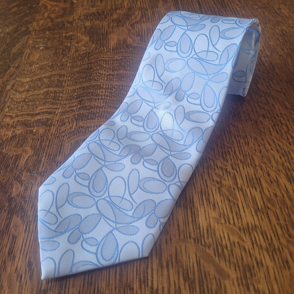 Giorgio Armani Blue Gray Men's Necktie 100% Silk Made in Italy